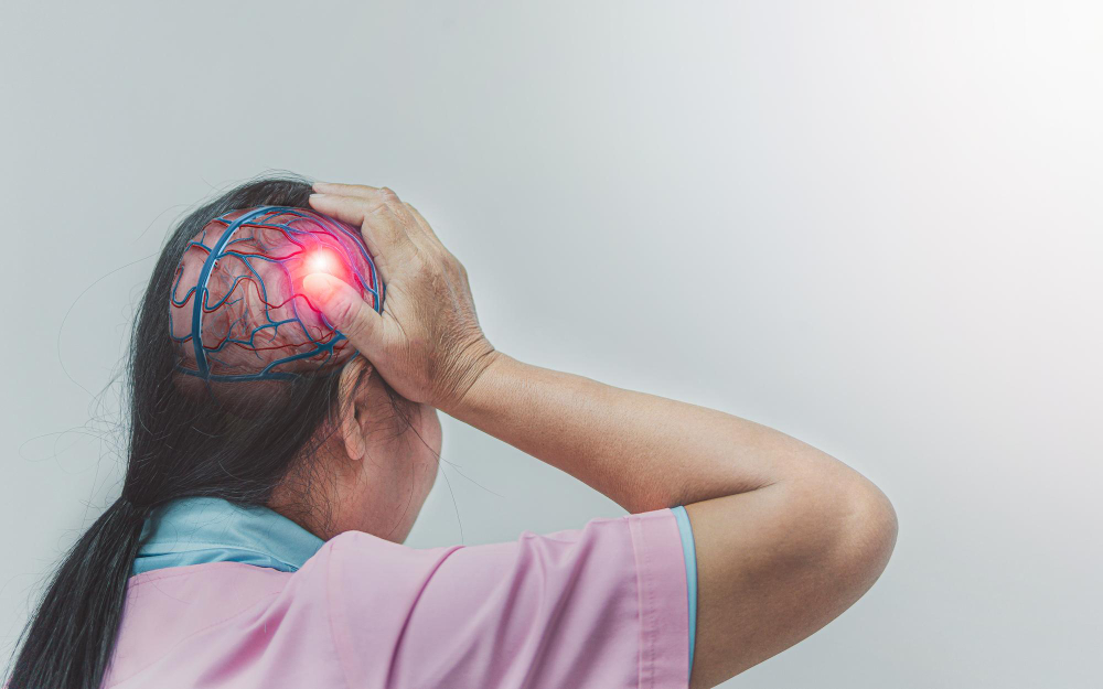 close-up-older-woman-suffering-from-head-pain-stroke-concept-ischemic-stroke-health-problem-people-concept.jpg